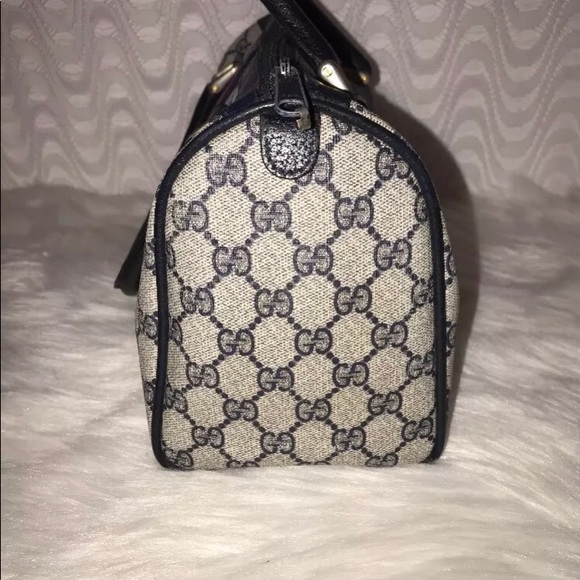 Authentic Gucci bag with matching wallet - Picture 2 of 4